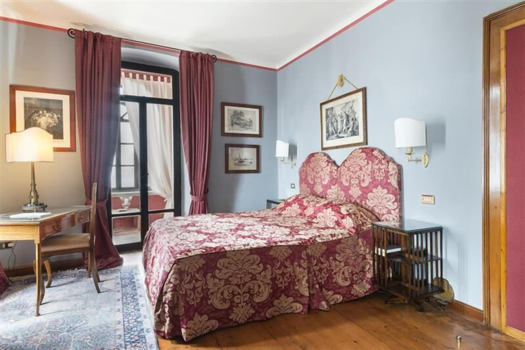 Bedroom 4, Locanda San Vigilio, Verona