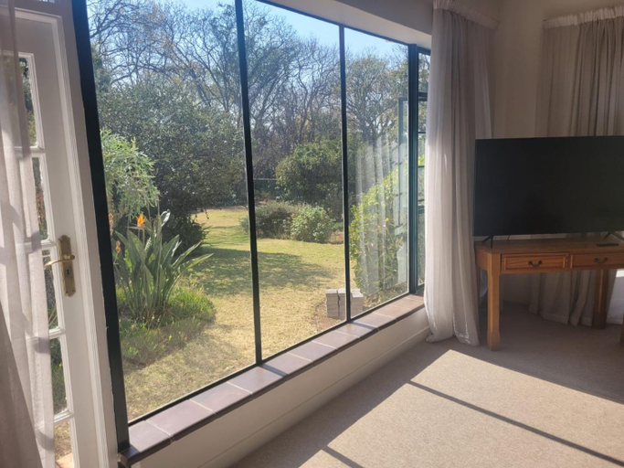 Others 4, Eden Guesthouse, City of Johannesburg