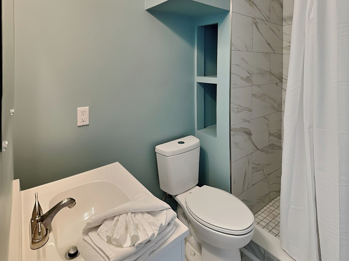 Bathroom 3, PC Beach Retreat A by Resort Collection, Bay