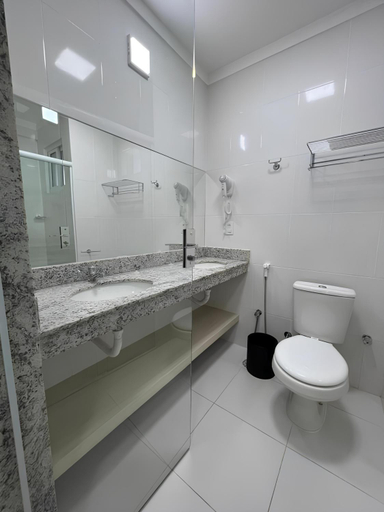 Bathroom 5, Spazzio diRoma com acesso ao Acqua Park - Temporada CN, Caldas Novas