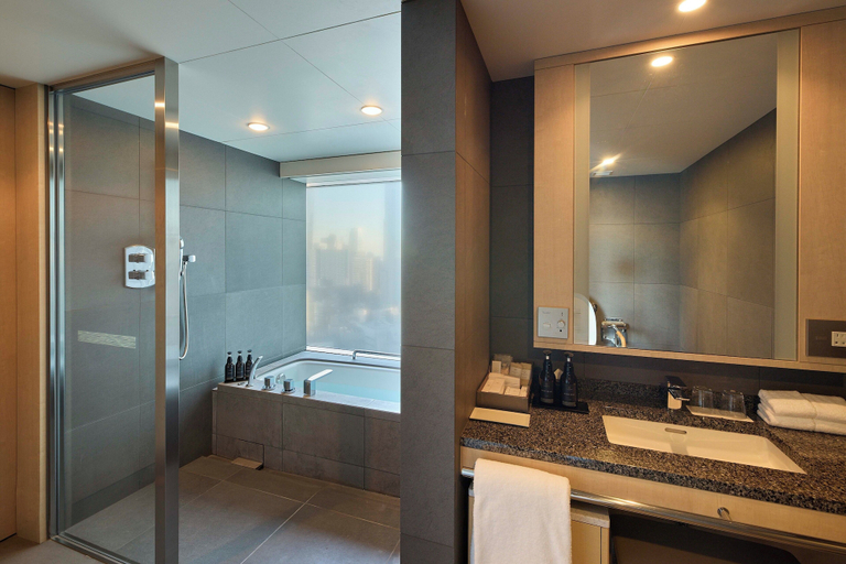 Bathroom 18
