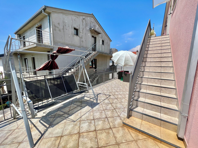 Others 5, Apartman Niko, Crikvenica