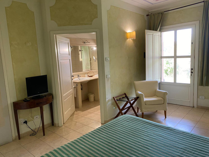 Bedroom 10
