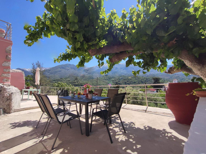 4, Rocky Mountain Villa, Crete