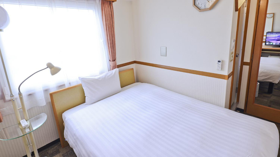 Bedroom 12