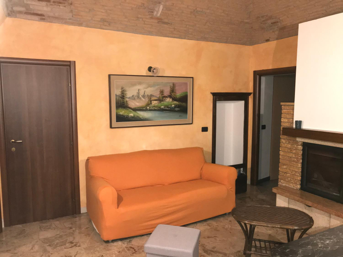 Others 4, Casa vacanze Mari e France, Imperia