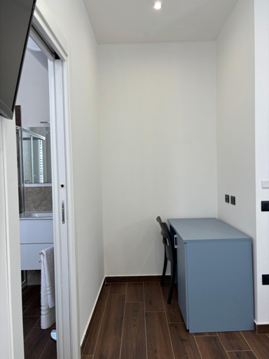 Others 5, B&B Saint Vincent, Crotone
