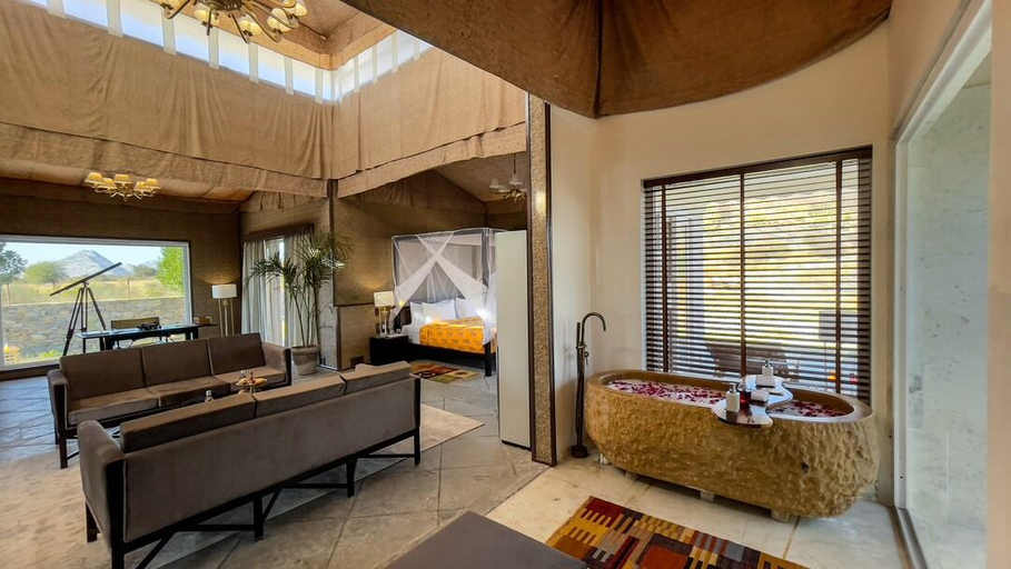 Bedroom 2, Brij Pola, Jawai - Luxury Jungle Camp with Private Pools, Pali