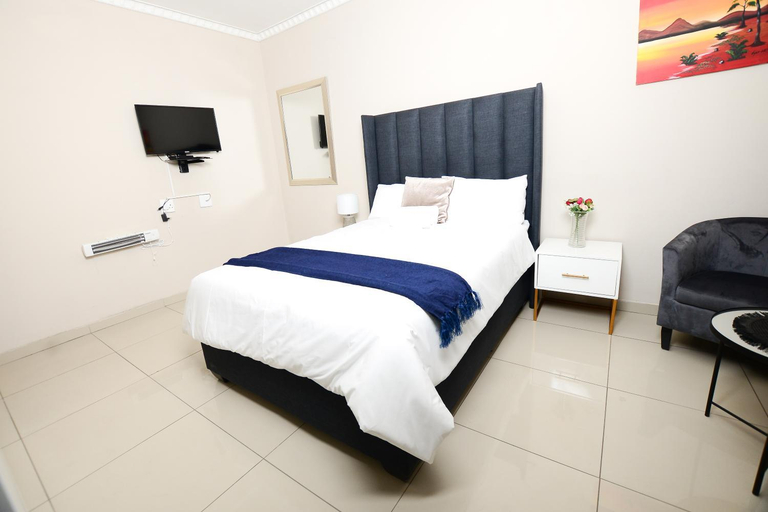 Others 3, Popsy's Guest House, City of Johannesburg