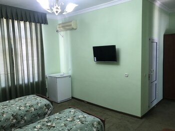4, Hotel Ishonch, Oqdaryo