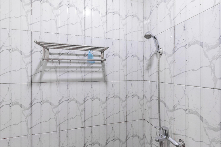 Bathroom 6