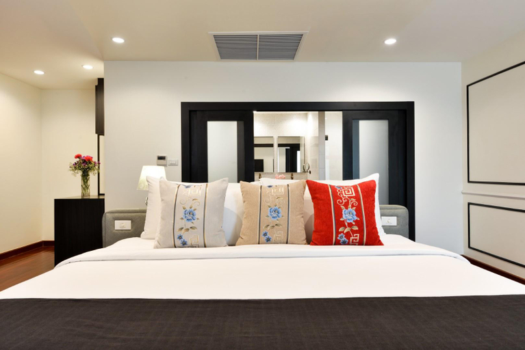 Bedroom 13