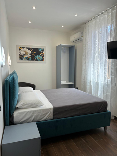 Others 3, B&B Saint Vincent, Crotone