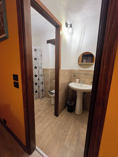 Bathroom 3, La Casa dei Fiori, Torino