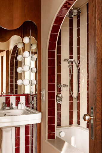 Bathroom 4, Chateau Des Fleurs, Paris