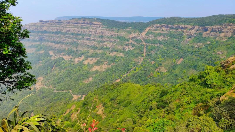 Others 2, Matru Iccha Bunglow, Satara