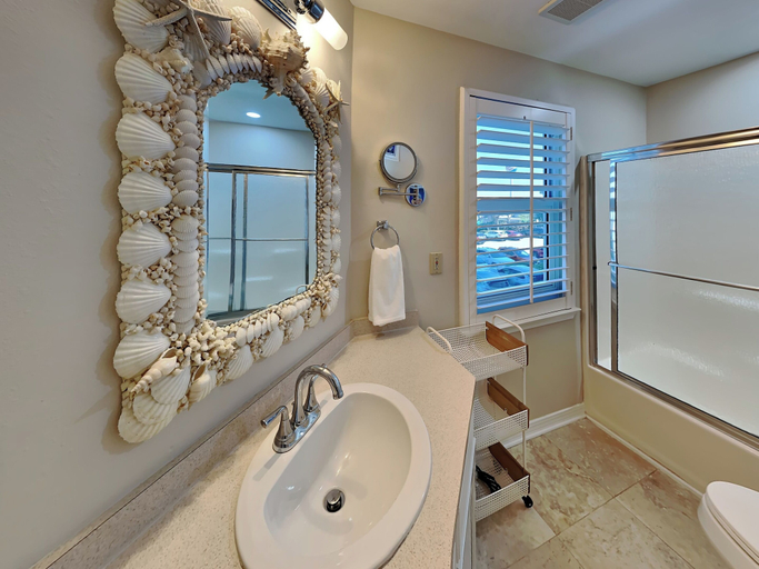 Bathroom 3, South Harbour #2F by Southern Vacation Rentals, Escambia