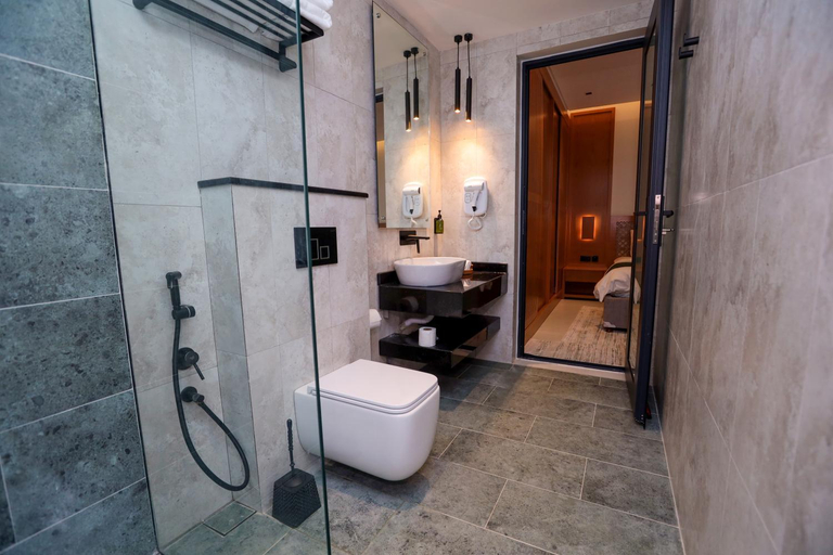 Others 2, Suffah Chalet شاليه صفة, Izki