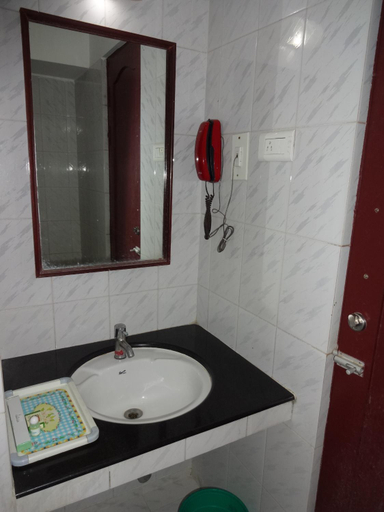 Bedroom 5, The Golden Park, Madurai