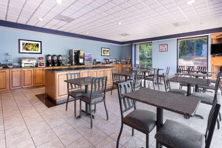 Food & Drinks, Wingate Athens, Clarke