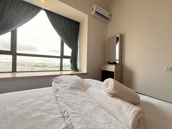 Bedroom 12