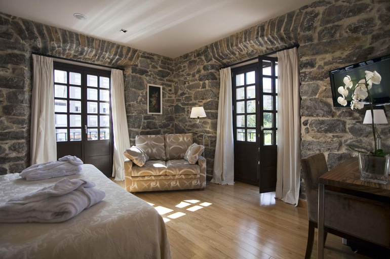 Bedroom, Antiguo Casino Hotel, Asturias