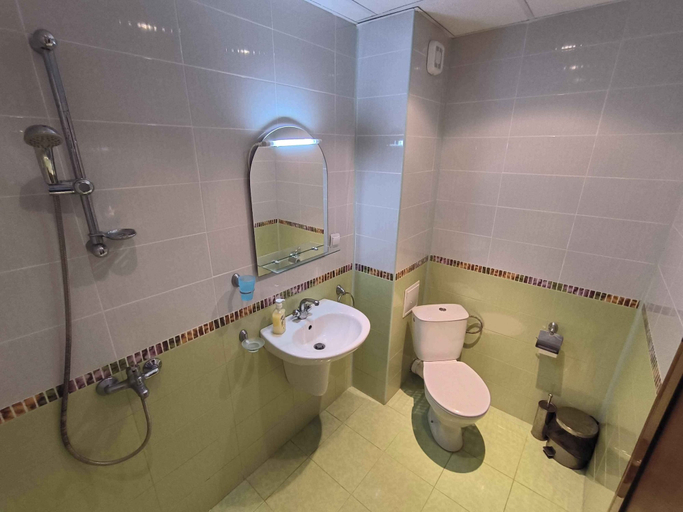 Bathroom 3, Serenity, Nesebar