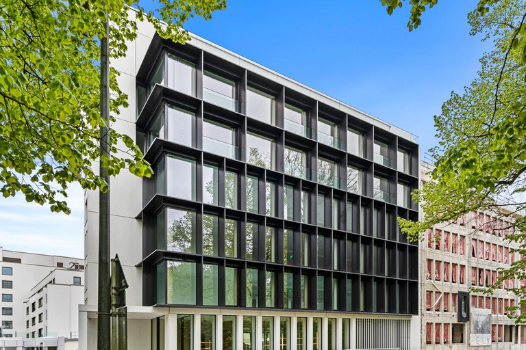 Upscale Urban Apartment Style & Comfort for Six, Luxembourg