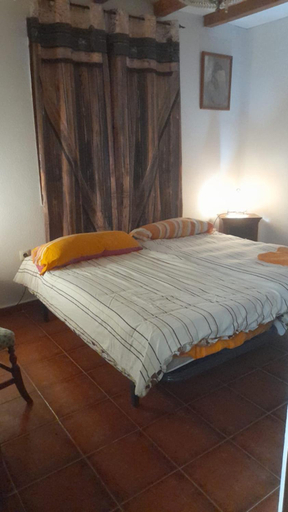 Bedroom 2, Habitacion en Casa Huelves, Cuenca