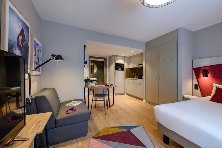 Bedroom 6