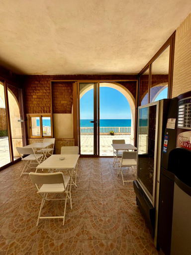 Food & Drinks 2, Il paradiso sul mare, Rome
