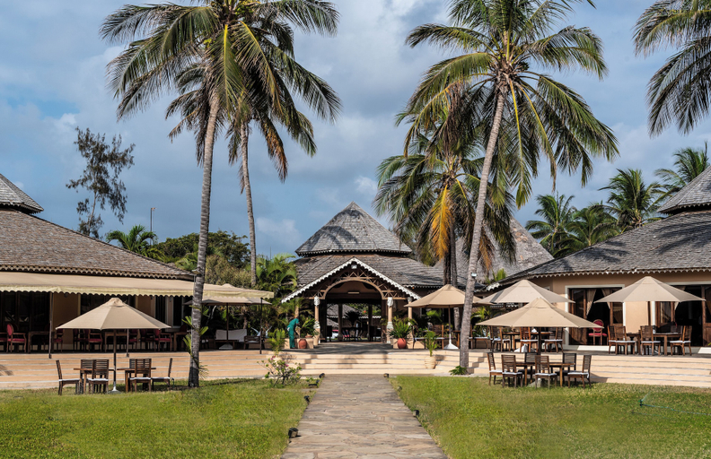 Exterior & Views 2, Ocean Beach Resort & Spa, Malindi