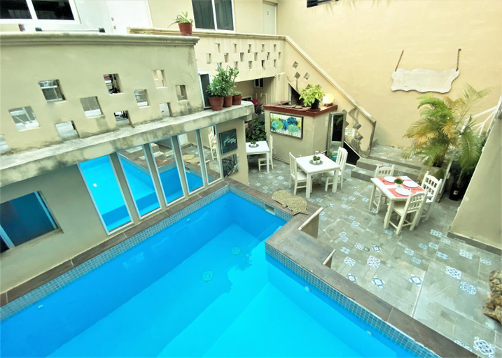 Swimming Pool 2