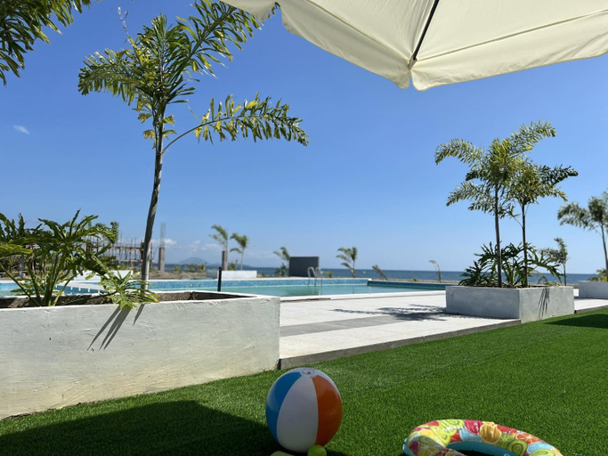 Others 4, The Peninsula Resort, Mamburao