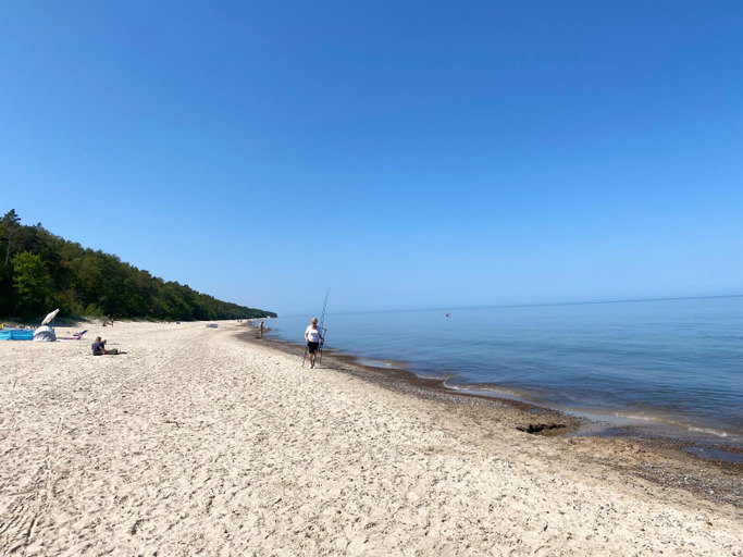 Others 5, Blekitny Brzeg - przy samej plazy, Kamień