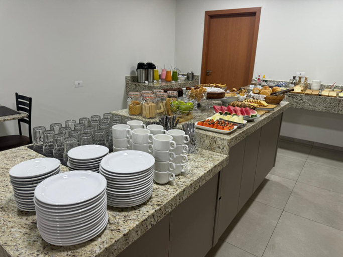 Food & Drinks 4, Hotel 7 Quedas, Guaíra