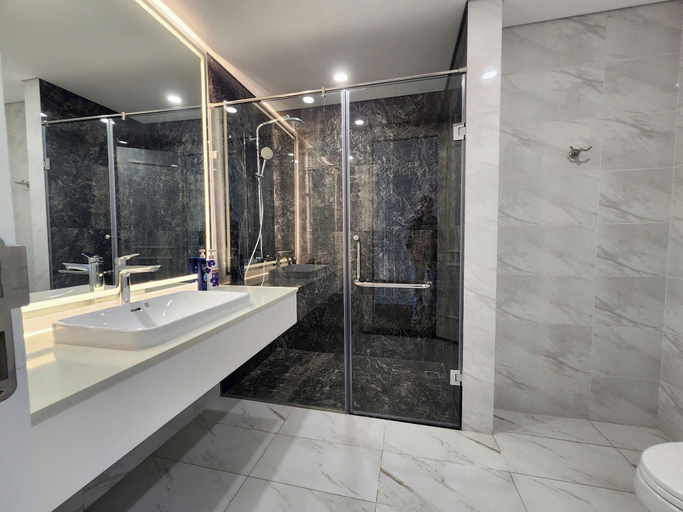 Bathroom 3, Hateco Laroma Royal Apartments, Đống Đa