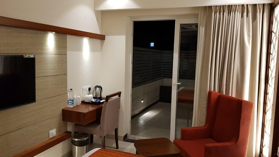 Others 2, Hotel Kenview, Sahibzada Ajit Singh Nagar