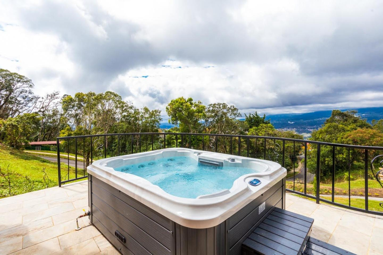 Others 4, Spectacular House in Boquete w/King Beds & Hot Tub, Boquete