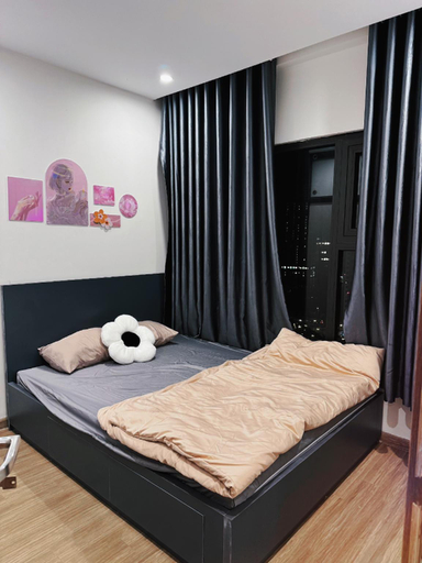 Others 4, Qinie home, District 9