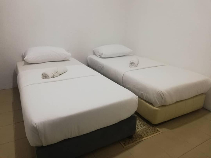 Bedroom 3, RIYAD HOTEL, Johor Bahru