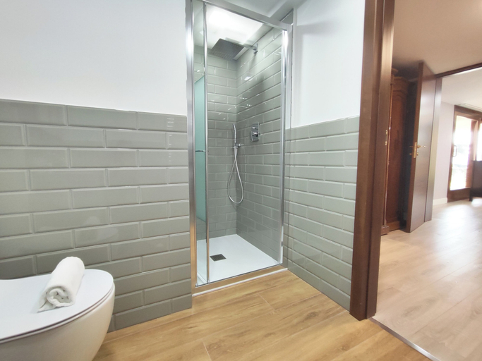 Bathroom 3, Villa Sofia Wonderful 2-bed Flat, Como