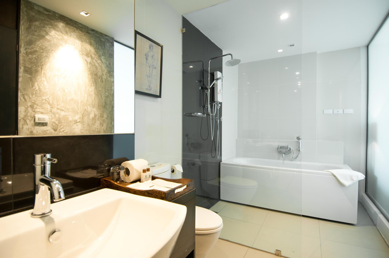 Bathroom 5, Civic Horizon Hotel & Residence, Wattana