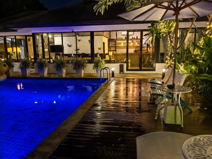 Swimming Pool 14