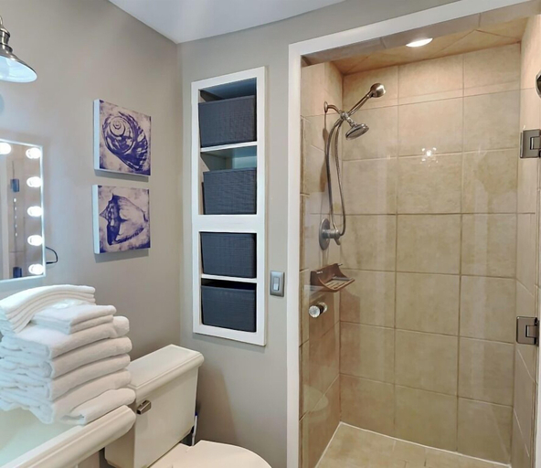 Bathroom 3, Inlet Dunes #102 by Southern Vacation Rentals, Walton