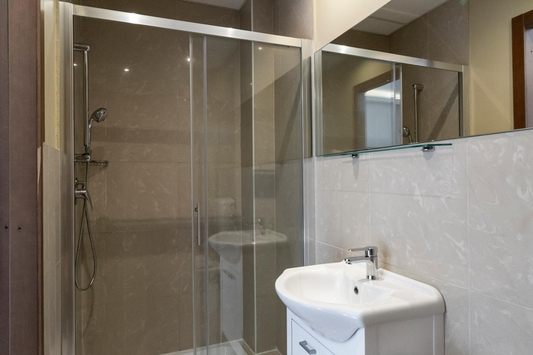 Bathroom 4
