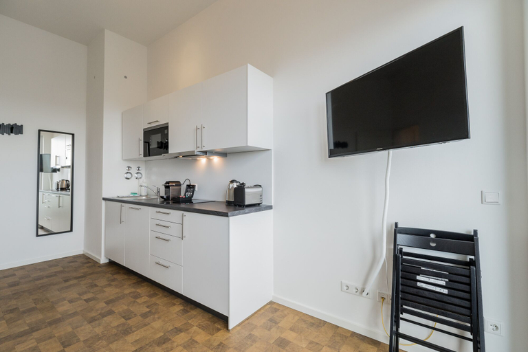 Others 4, Nena Apartments Herrmannplatz, Berlin