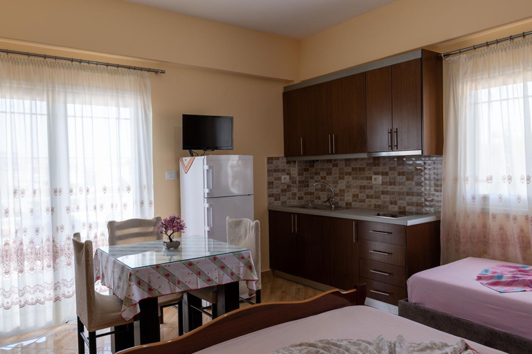 Bedroom 2, Vila Leka, Sarandës
