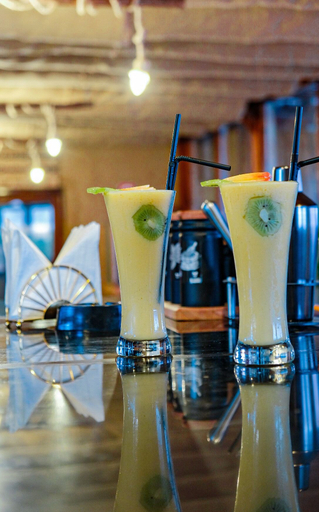 Food & Drinks 4, Nomade Auberge