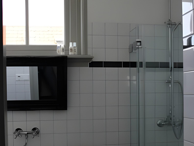 Bathroom, Stay overnight at Windmill Village Zaanse Schans - Amsterdam, Zaanstad
